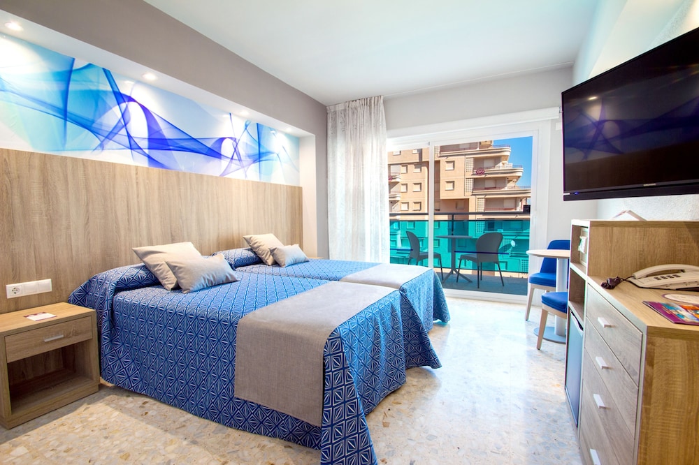 Standard Triple Room, Terrace, Sea View