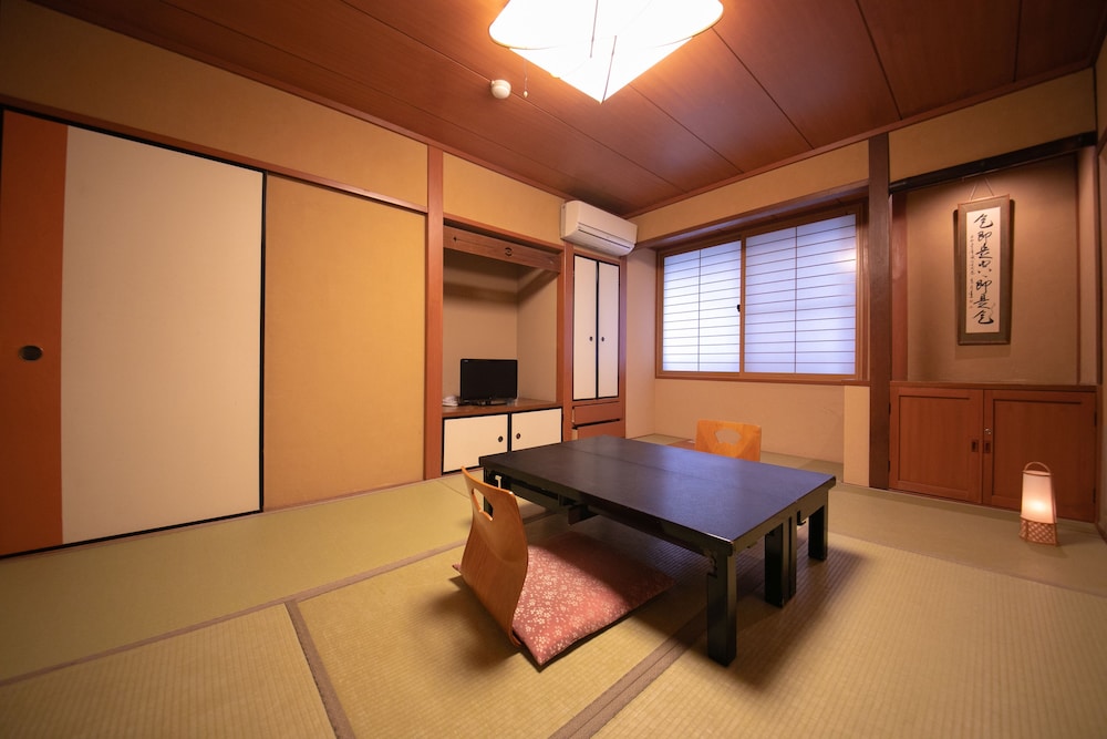 Japanese Style Room for 1-2 Guests with private bathroom, Non Smoking photo 2