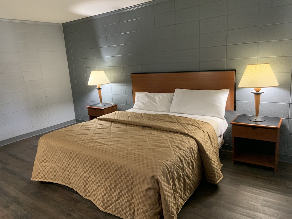 Two Bedroom King Suite With Sofabed photo 1