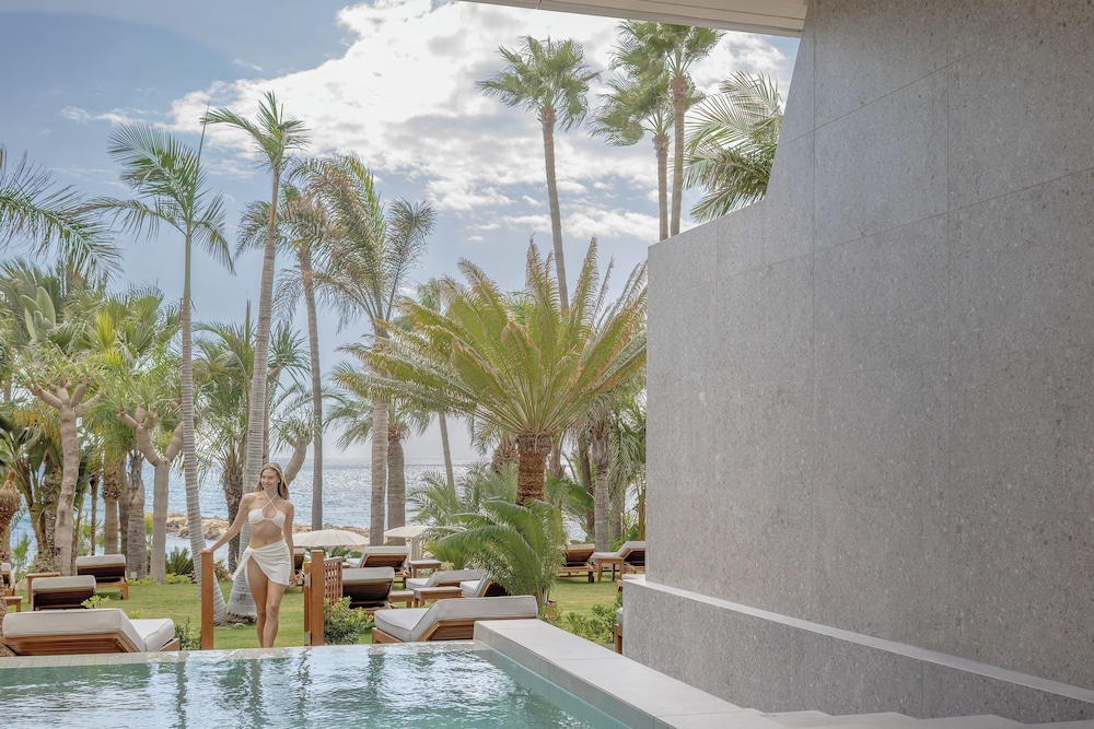 Junior Suite Ground Floor, Sea View, with Private Pool - Photo 7