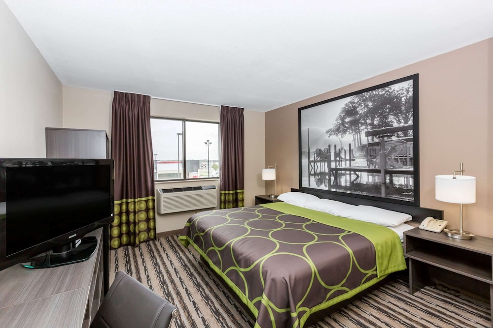 Standard Room, 1 King Bed - Photo 3