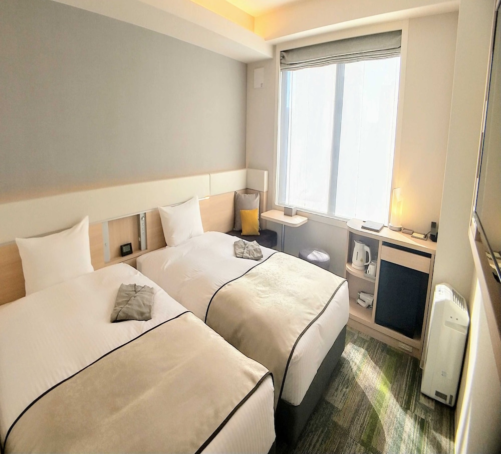 Twin Room - Photo 10