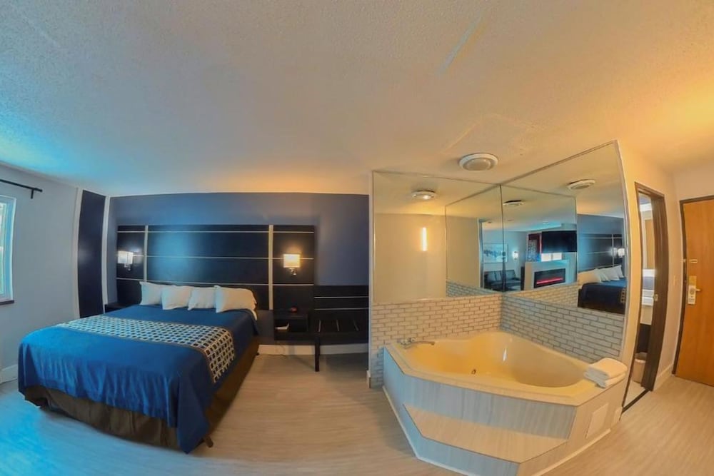1 King Suite Jacuzzi, Non Smoking - Photo 5