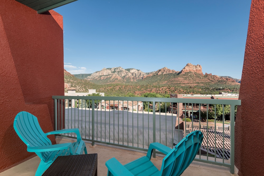 Superior Room, 1 King Bed with Sofa bed, Balcony, Mountain View