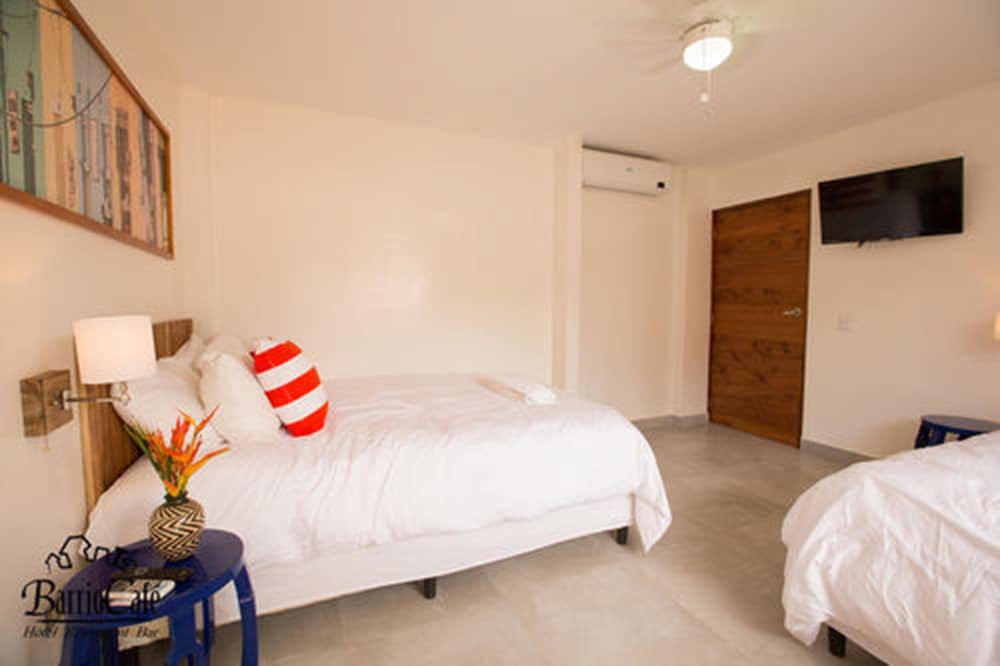 Standard Room, 2 Queen Beds photo 1