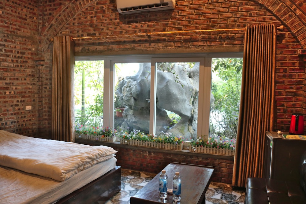Deluxe Triple Room, Pool View photo 2
