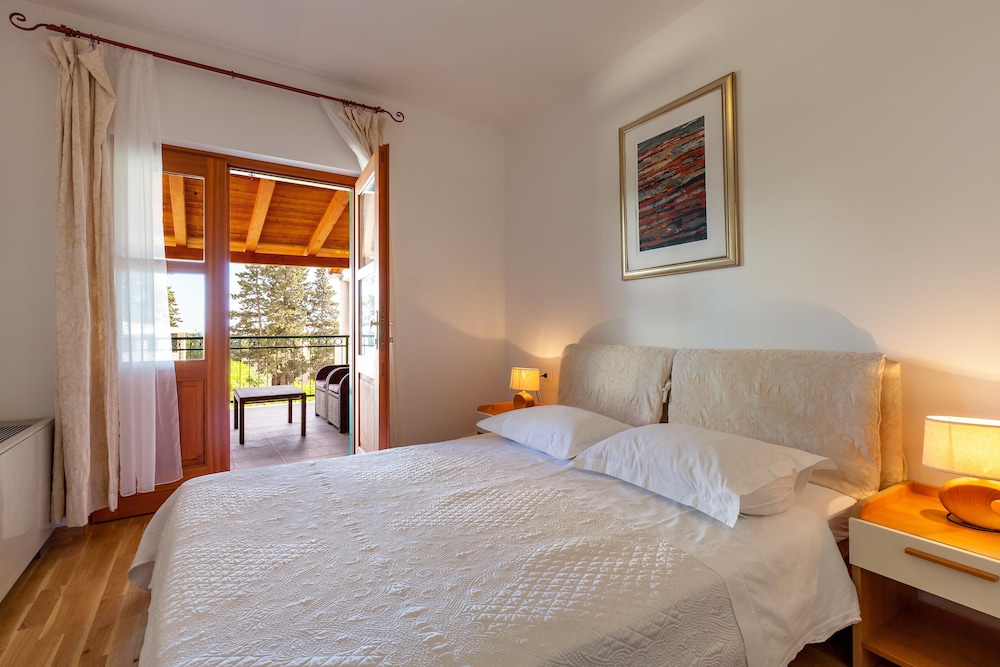 Villa, 4 Bedrooms, Terrace, Sea View