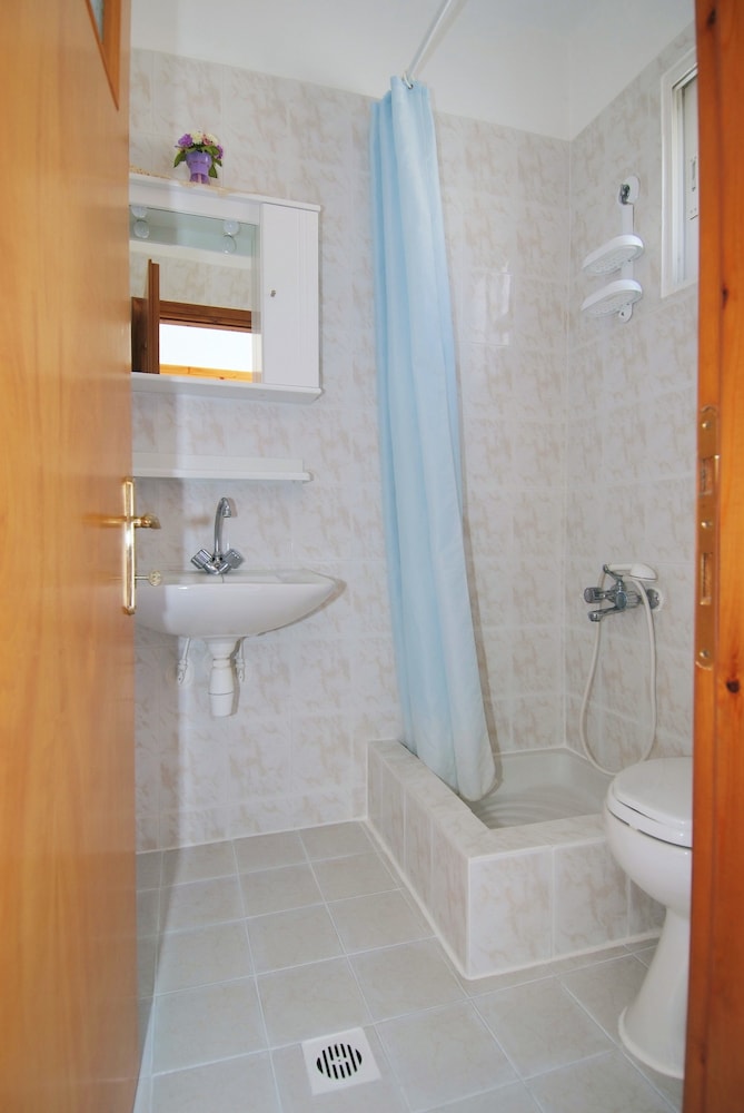 Studio, Sea View (For 3 Adults) photo 3