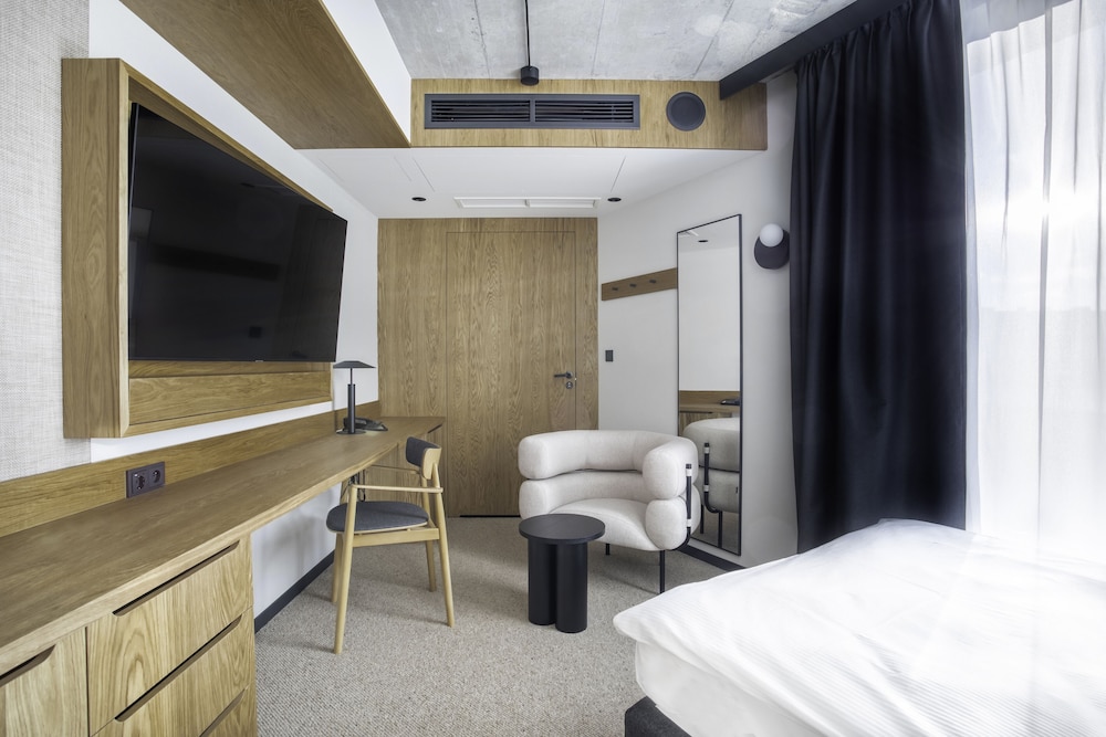 Single Room photo 2