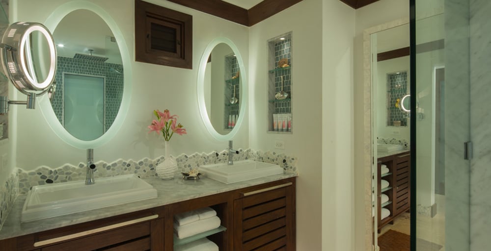 Luxury Room, 1 Bedroom, Garden View (Crystal Lagoon Luxury Honeymoon Room) photo 2