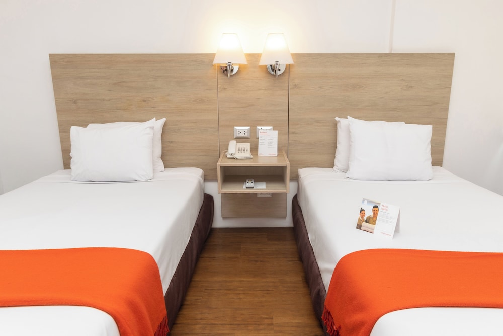 Traditional Room, 2 Twin Beds - Photo 4