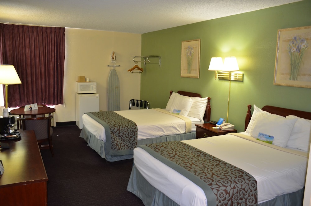 Double Room, 2 Double Beds, Smoking - Photo 1