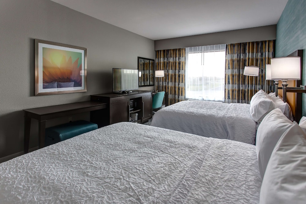 Room, 2 Queen Beds, Accessible, Non Smoking (w/ bathtub) photo 2