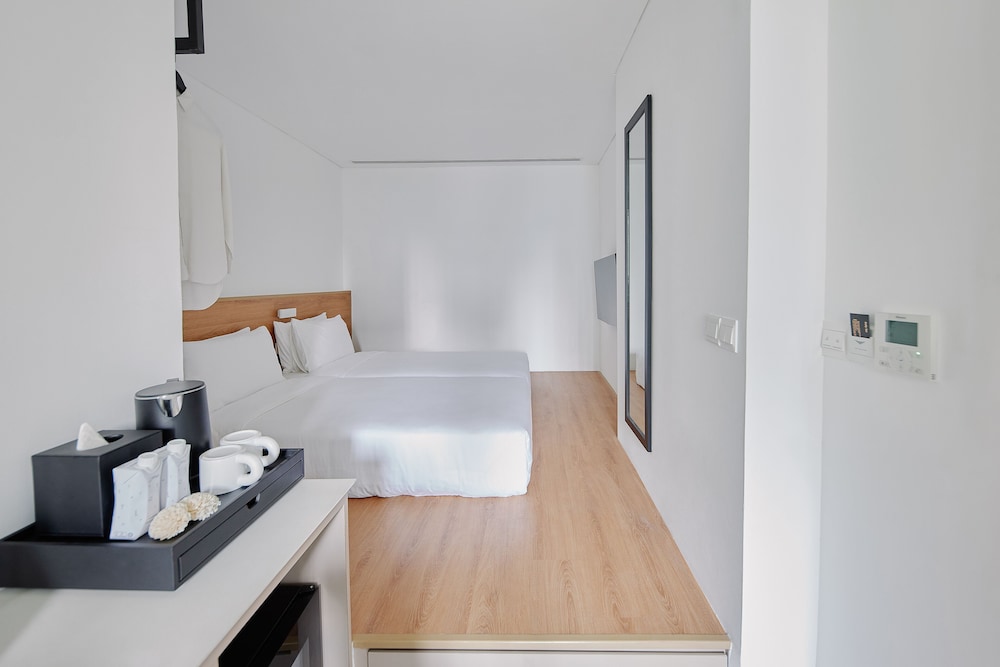 Superior Double or Twin Room photo 3