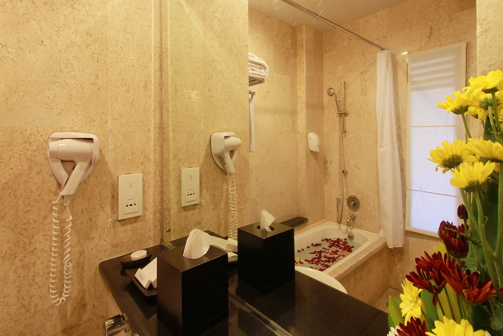 Superior Room, Balcony - Photo 8
