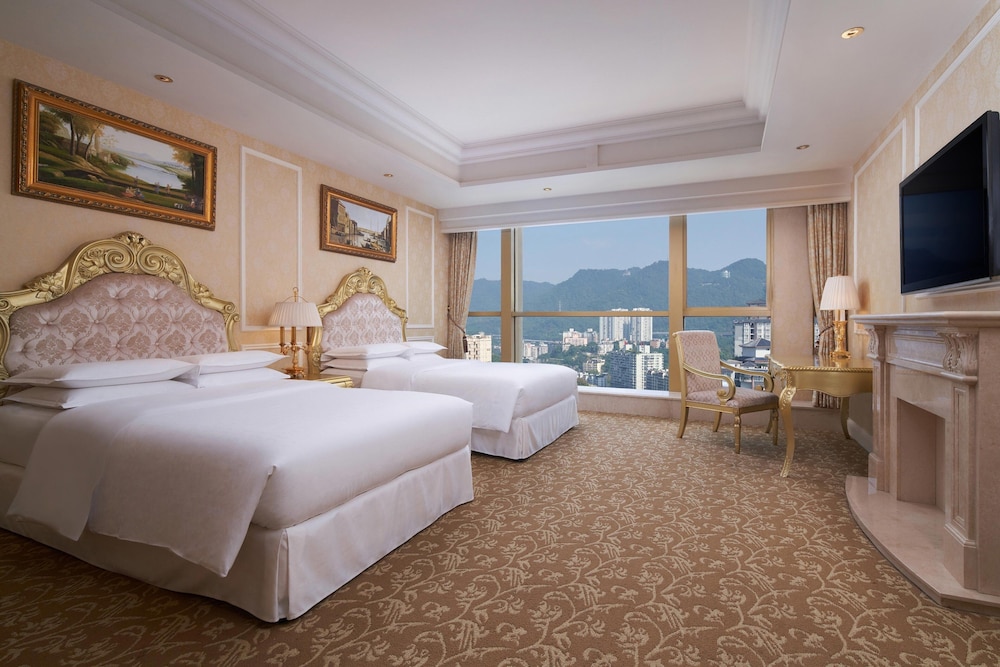 Room, 2 Double Beds, Mountain View