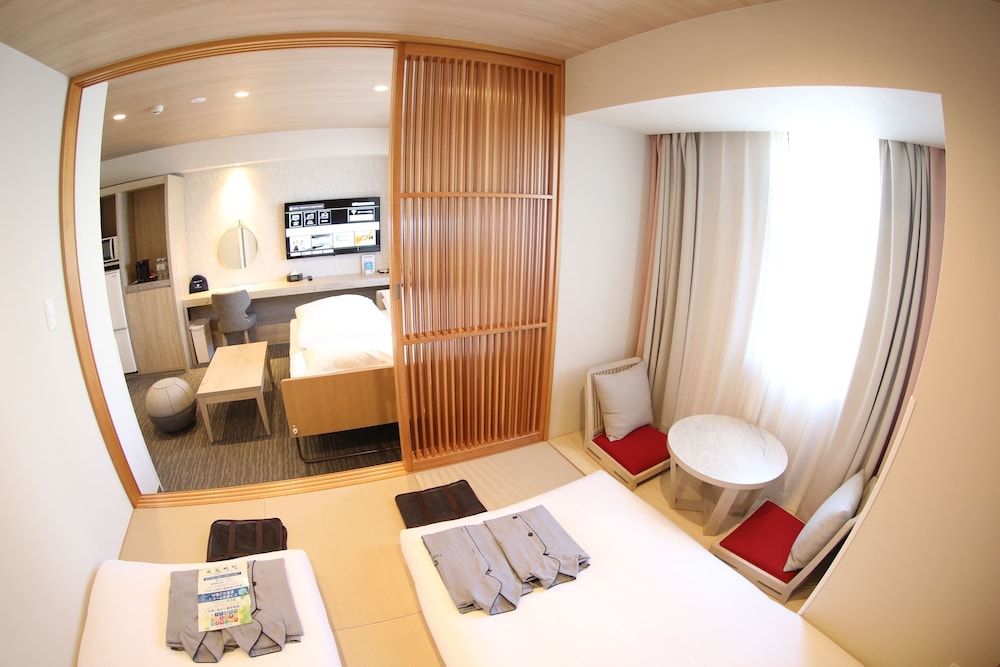 Japanese Style Twin Room (4 People Use) - Photo 3