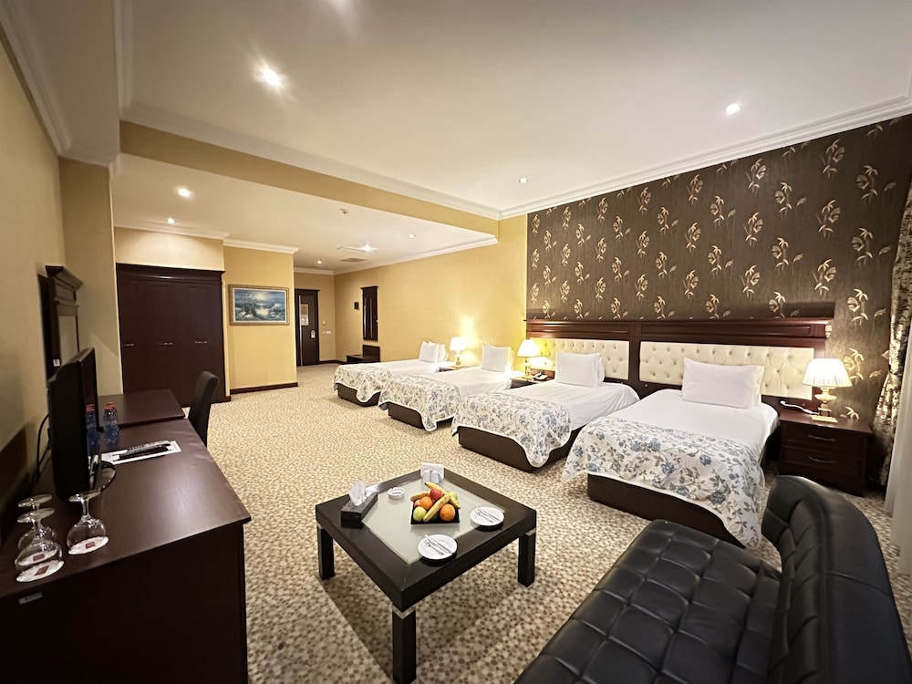 Superior Quadruple Room, City View