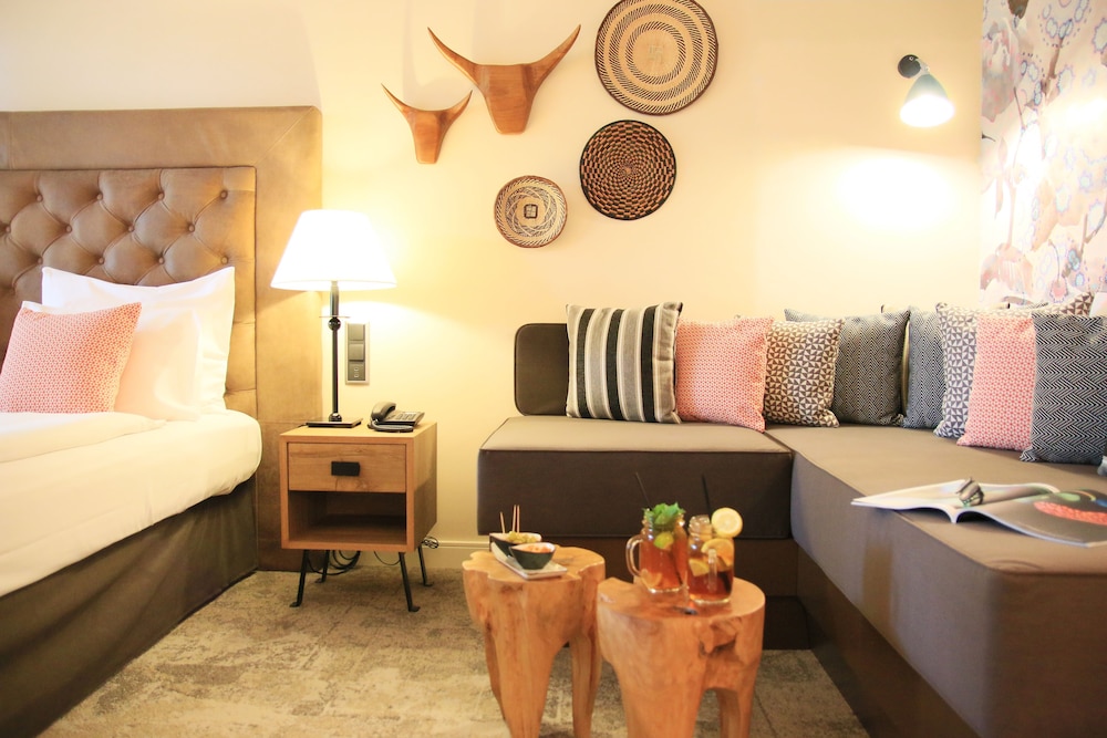 Room, 1 King Bed with Sofa bed