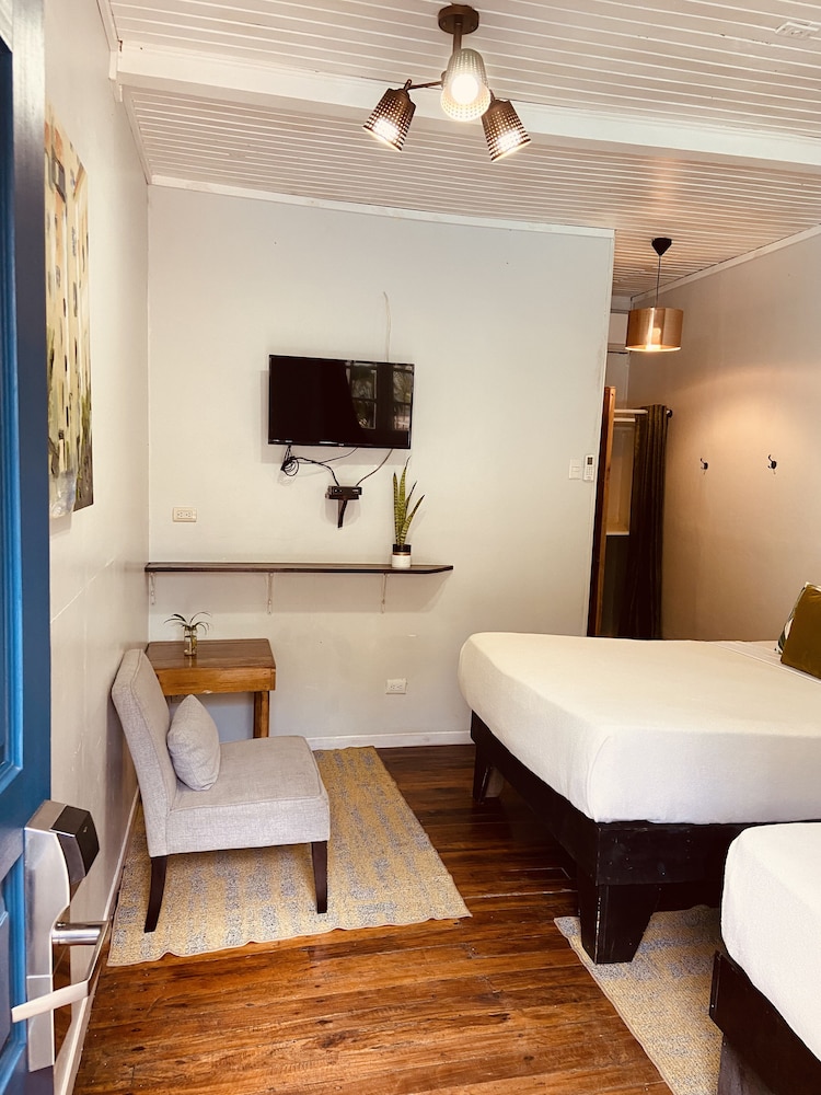 Deluxe Double Room, 2 Double Beds photo 2