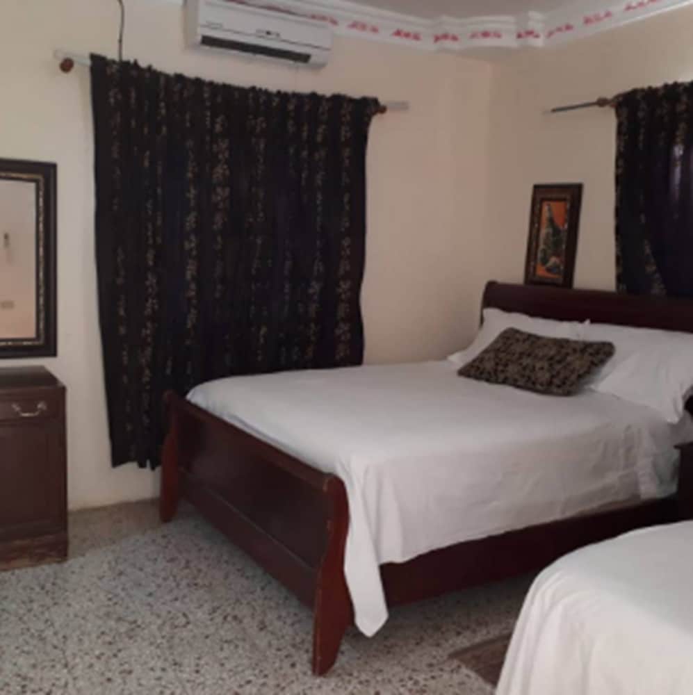 Standard Triple Room, 3 Twin Beds photo 2