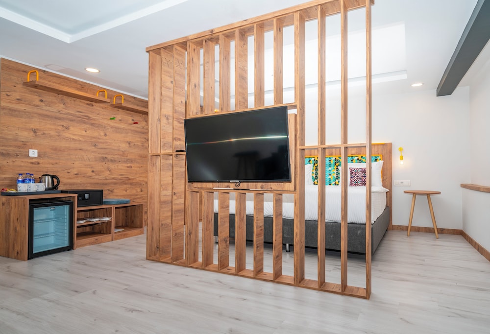 Family Studio Suite, 1 Bedroom, Smoking photo 2