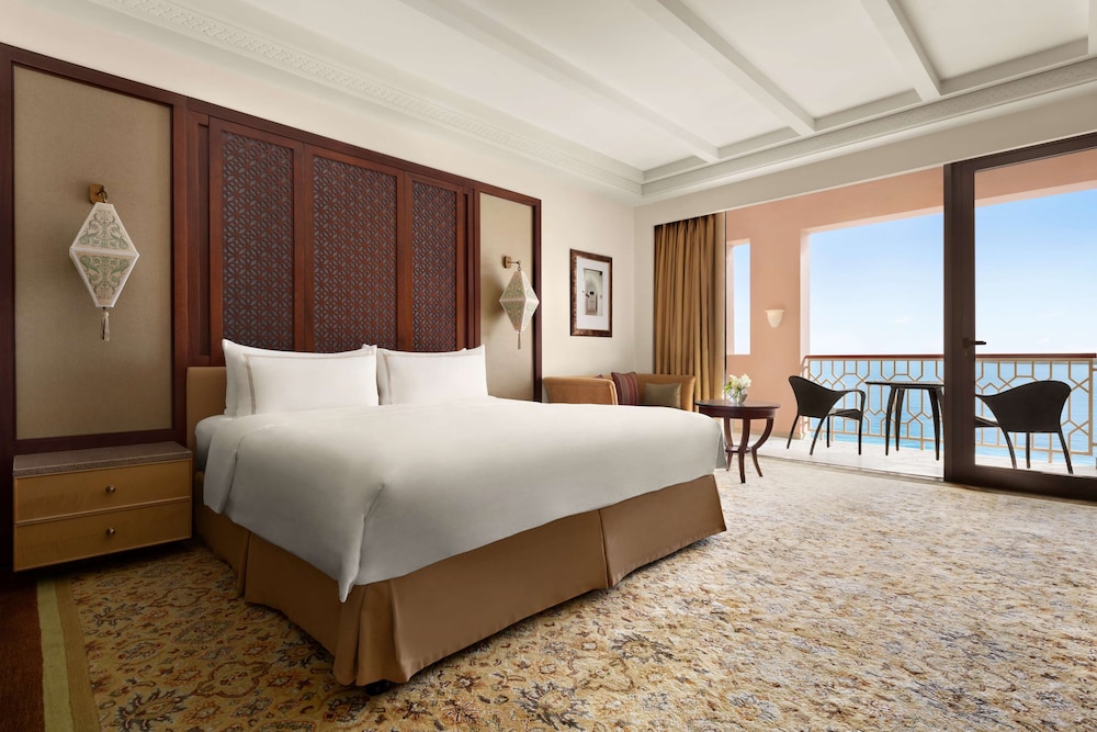 Panoramic Room Sea View with Al-Husn Benefits King