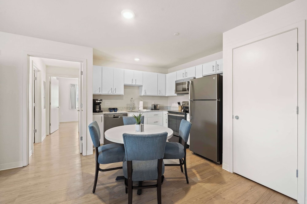 Suite, 3 Bedrooms, Accessible (Hearing) - Photo 16