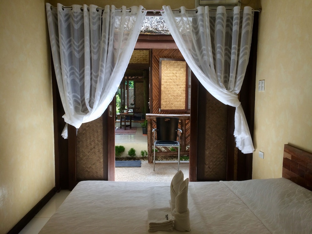 Standard Room photo 2