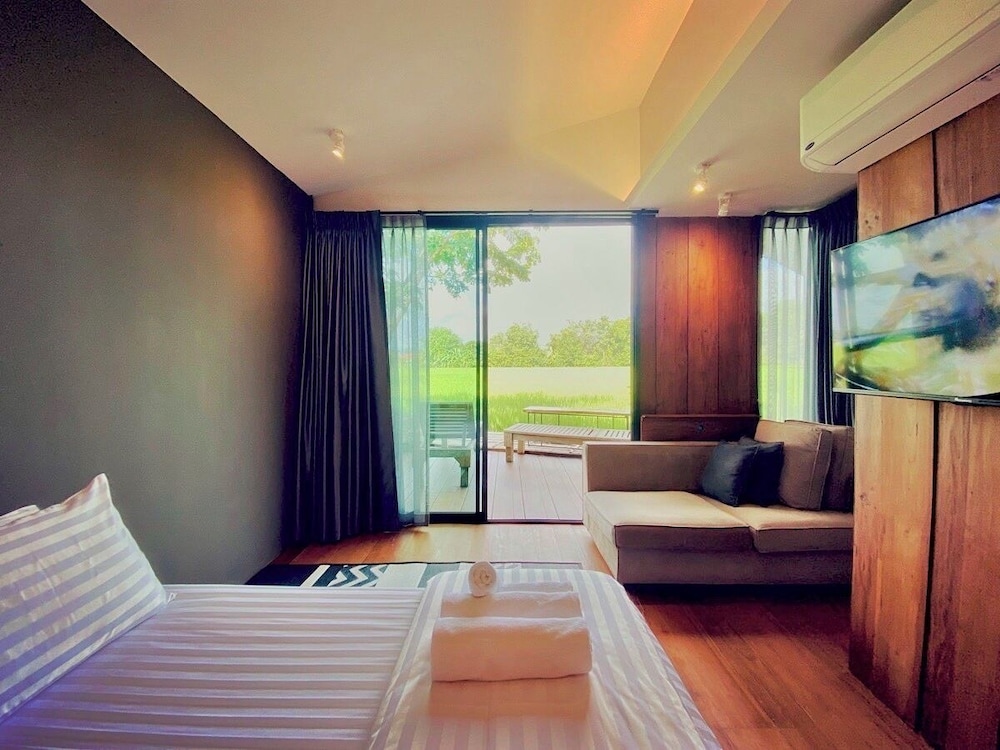Panoramic Room