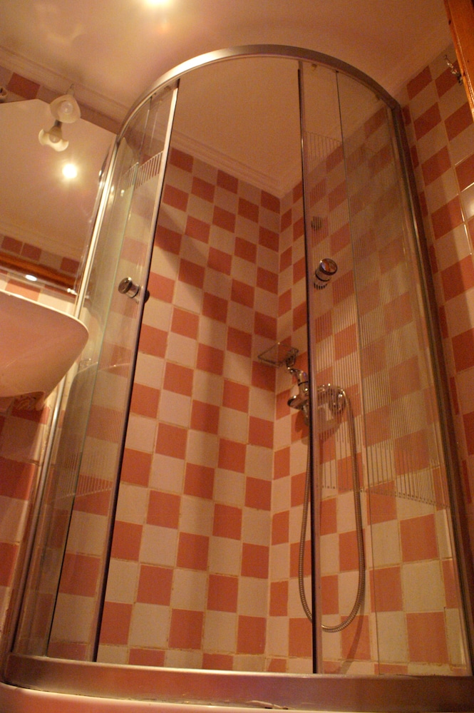 Traditional Room, 1 Bedroom, Non Smoking, City View (Naima) photo 3