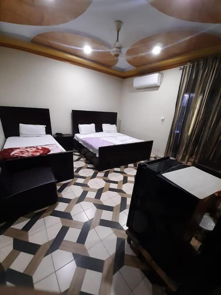 Deluxe Triple Room photo 1