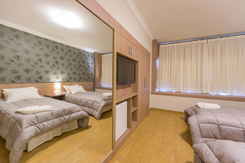 Premier Twin Room photo 2