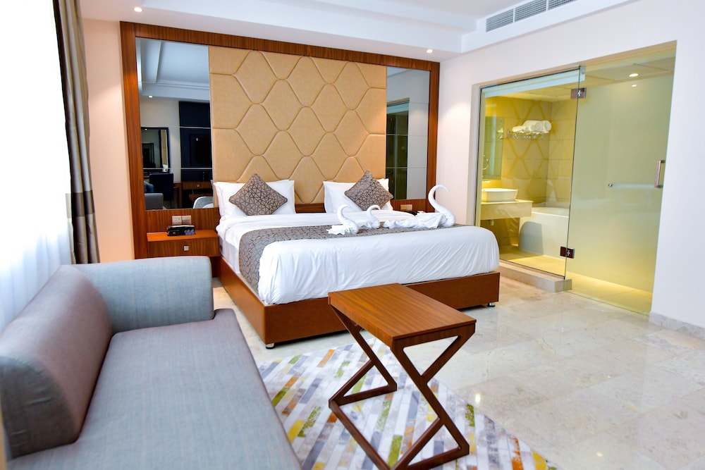 Standard Room, 1 King Bed, Non Smoking (Aircondition) - Photo 6