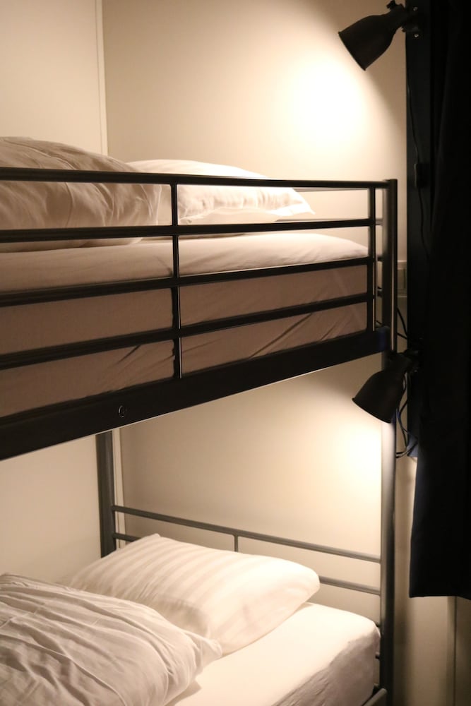 Twin Room, 1 Bedroom, Accessible, Shared Bathroom photo 1