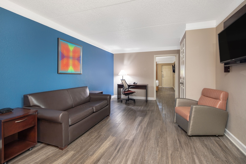 Family Studio Suite photo 1