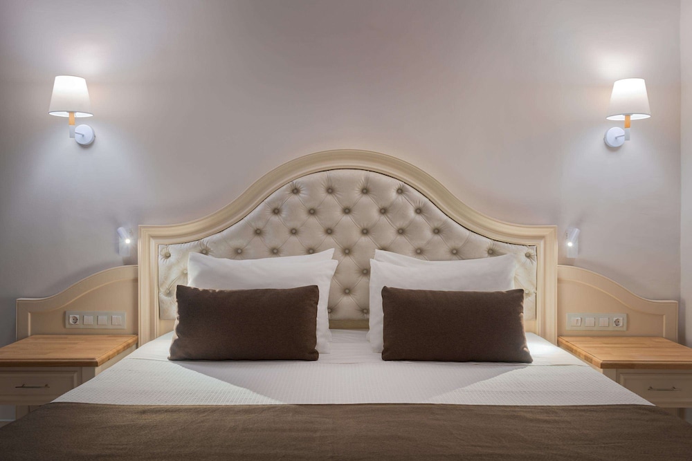 Deluxe Double or Twin Room, Sea View - Photo 2