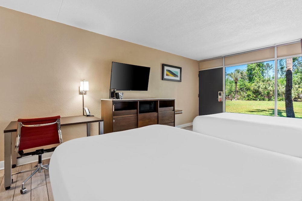 Standard Room, 2 Double Beds, Non Smoking - Photo 3