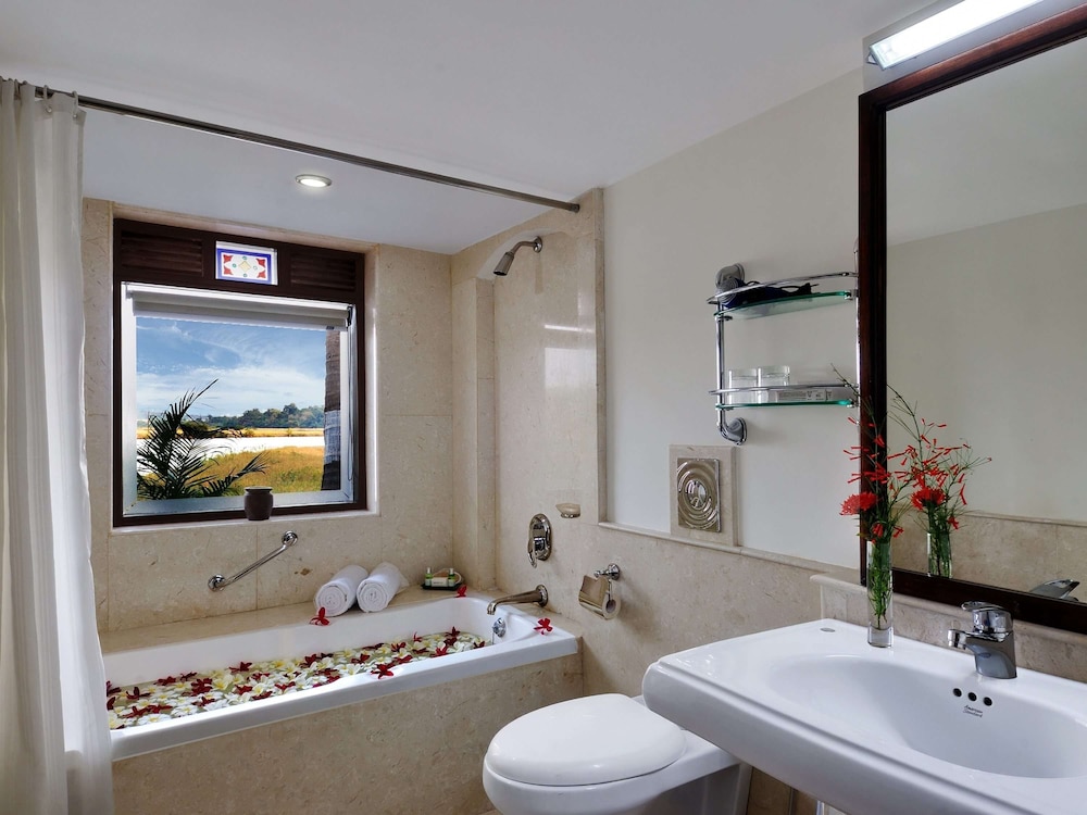 Villa Room with Twin beds, cosy sitout area with Garden Views - Photo 5