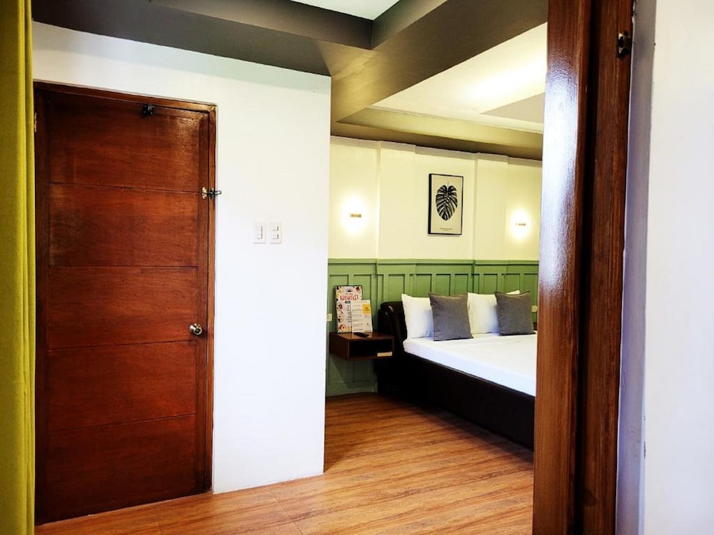 Family Quadruple Room photo 2