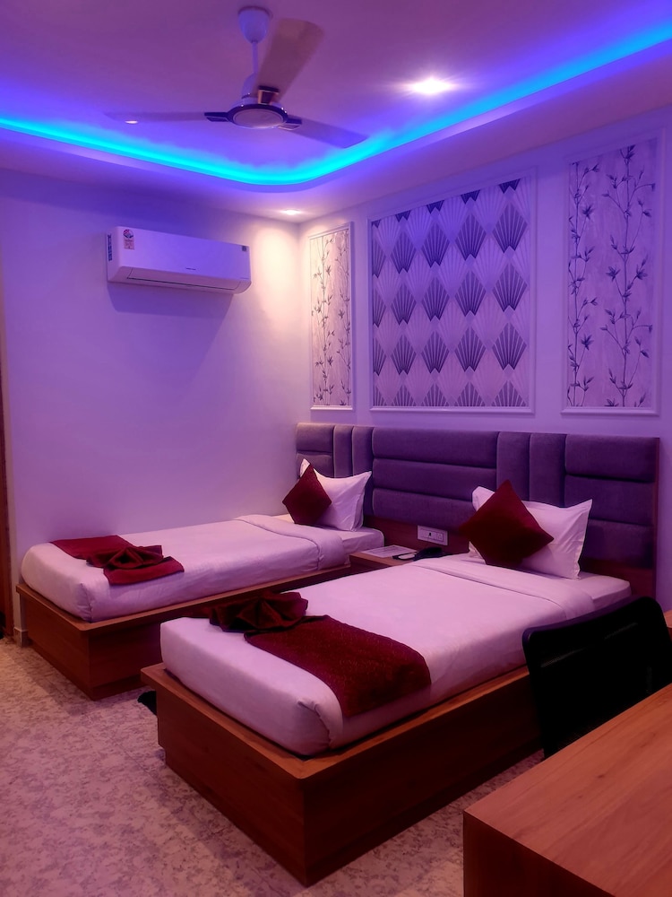 Double or Twin Room, Balcony, City View