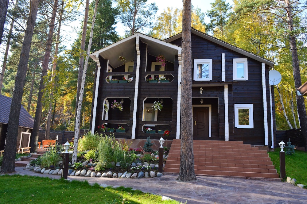 Cottage (19 guests) photo 2