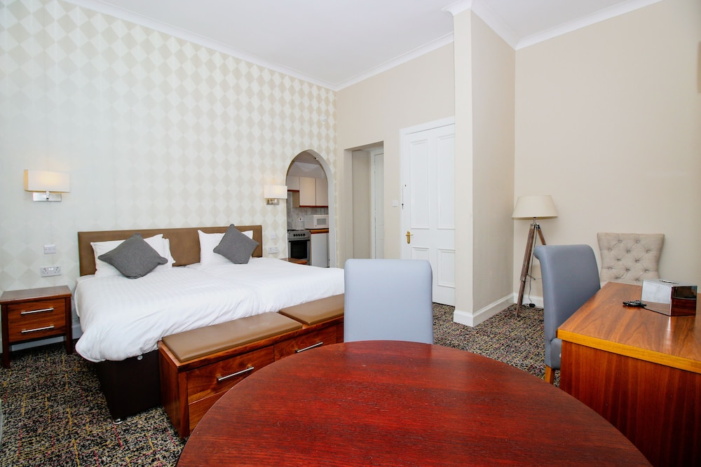 City Studio (Double Occupancy) photo 3