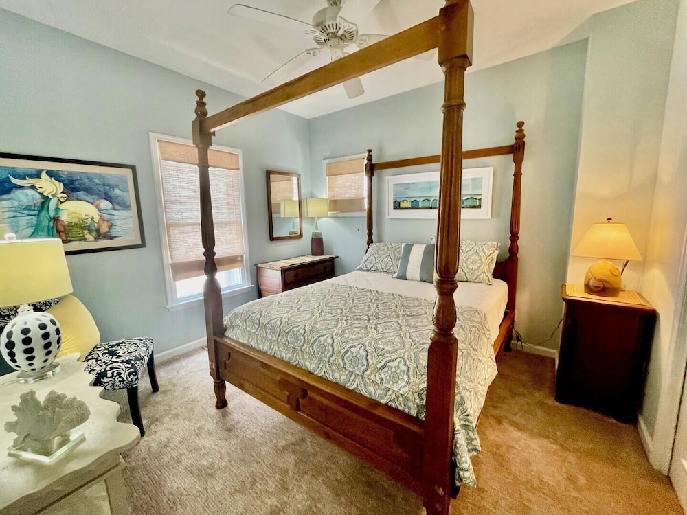 Cottage, Multiple Beds, Balcony, City View photo 1