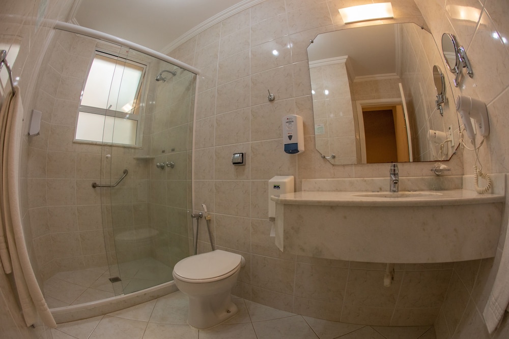 Executive Triple Room, Mobility Accessible, Air conditioning - Photo 7