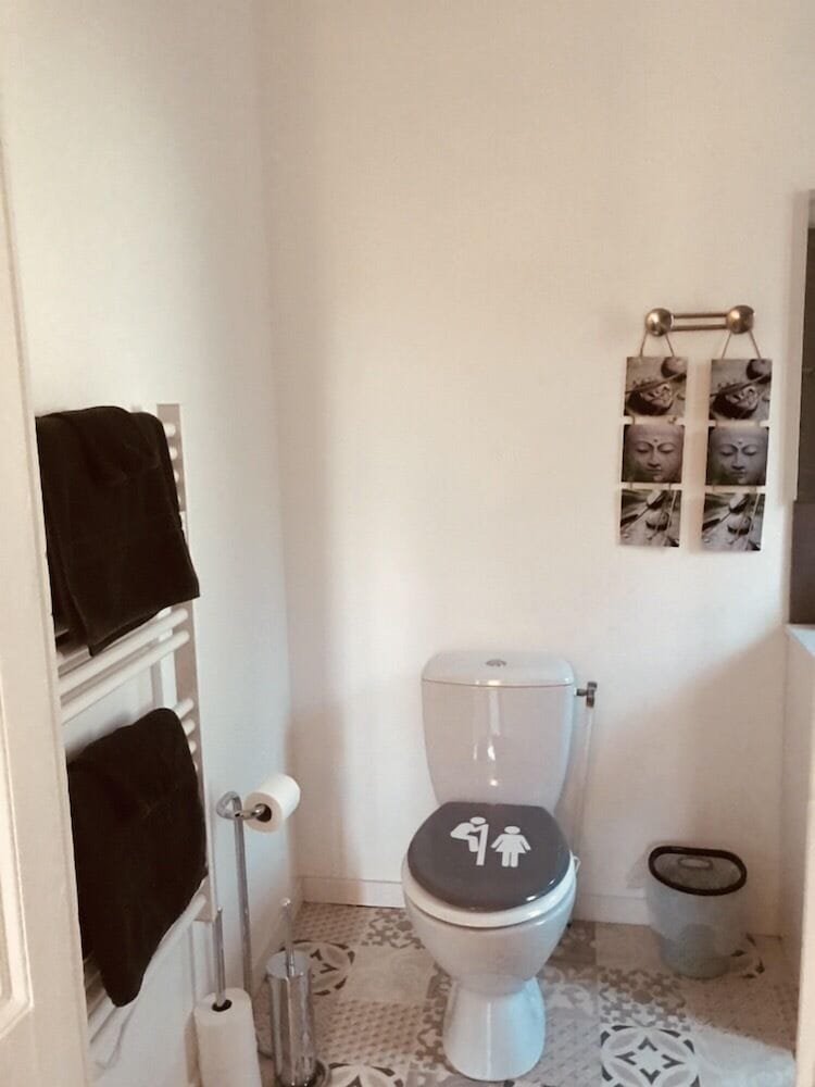 House, 5 Bedrooms photo 3