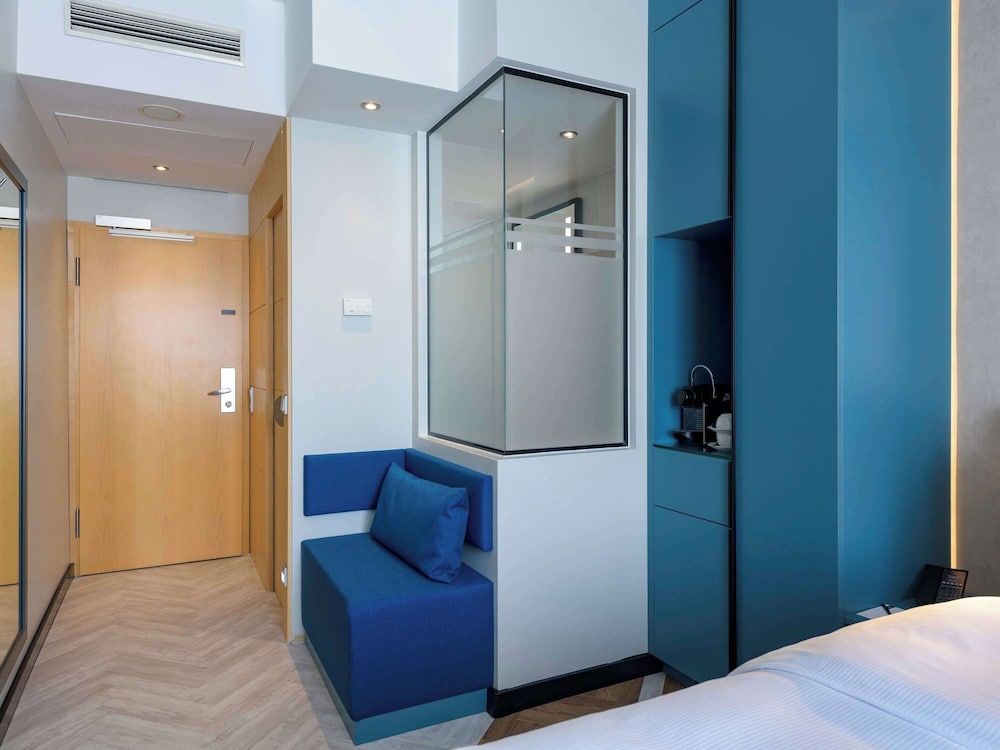 Standard Room, 2 Twin Beds - Photo 4