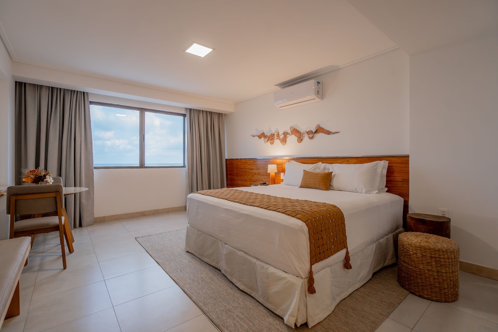 Quadruple Room, Pool View
