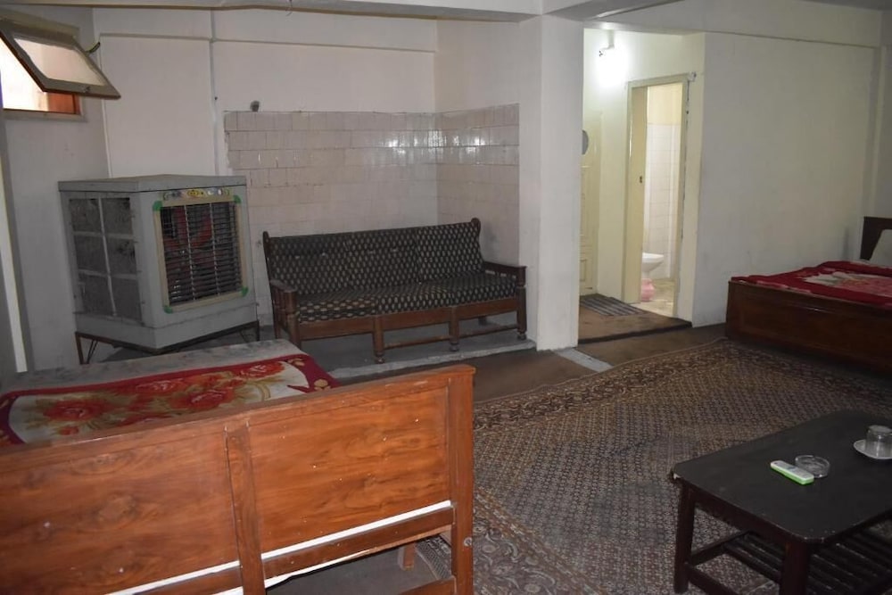 Standard Triple Room - Photo 4