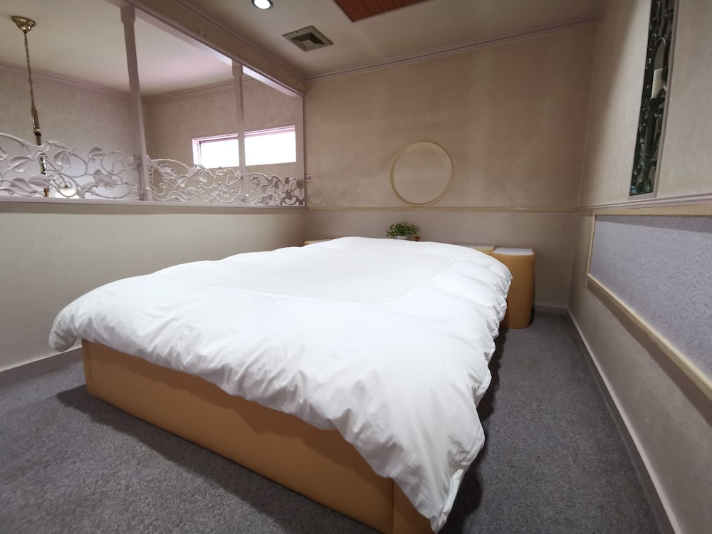 Private Vacation Home (No. 1) With Parking photo 2